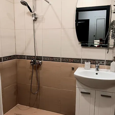 Doble Next To Bulgaria Mall, Free Underground Parking 아파트