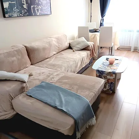 Apartamento New Near Bulgaria Mall And Bul Bulgaria *