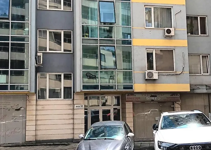 Doble Next To Bulgaria Mall, Free Underground Parking Apartmán